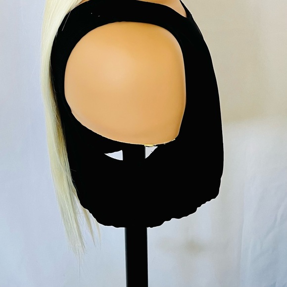 28” Long Blonde Premium Fiber Lace Front Wig / Very Pretty - Picture 6 of 11